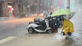 新北防汛志工隊不畏風雨 主動出擊排除積淹水