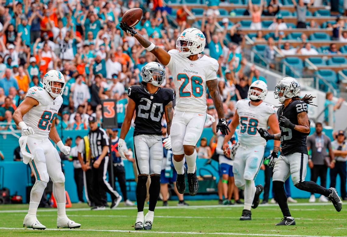 Dolphins Stock Report (Day 16): Is Salvon Ahmed in jeopardy of being cut?