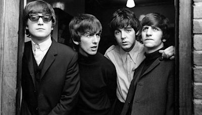 Paul Mescal e Barry Keoghan devem interpretar os Beatles em filmes