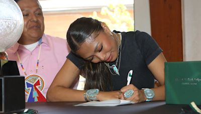 Honani makes it official: FHS senior signs with Scottsdale Community College women's basketball