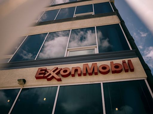 Exxon to Move Tech Center to Houston, Shut New Jersey Campus