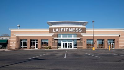 How Much Does an LA Fitness Membership Cost? Here's How Pricing Works