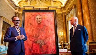 英王查爾斯登基後首張個人肖像！用色超強烈