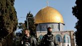 Violência irrompe novamente em mesquita de Al-Aqsa em Jerusalém