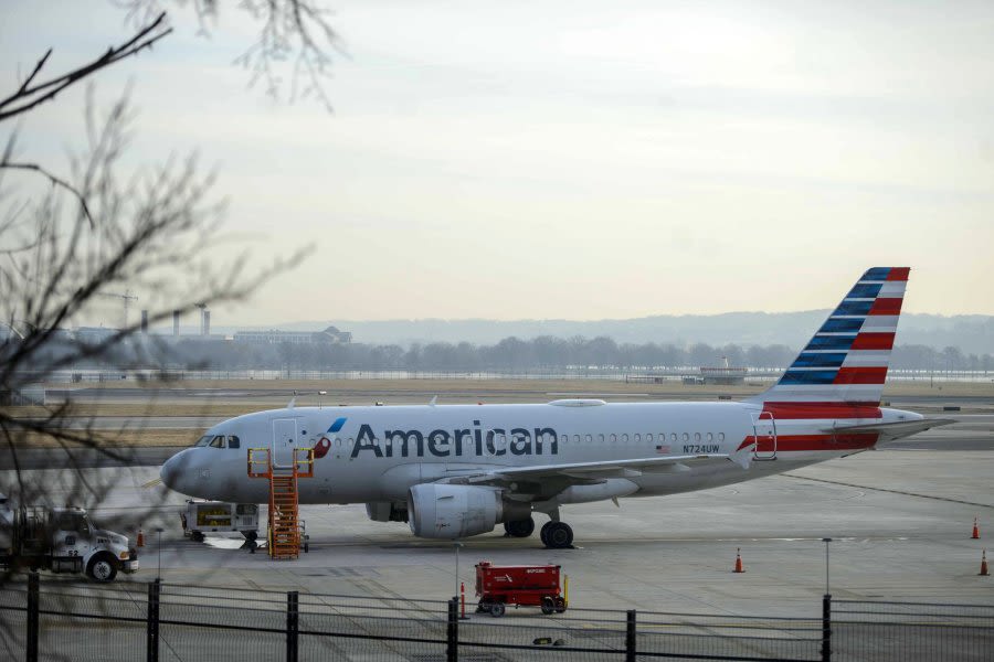 FAA investigating near plane collision at Ronald Reagan Washington National Airport