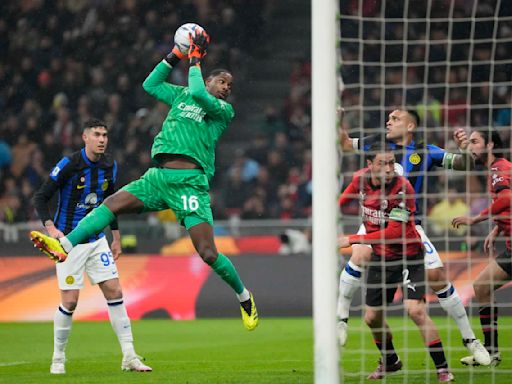 France goalkeeper Mike Maignan injures thigh muscle ahead of the European Championship