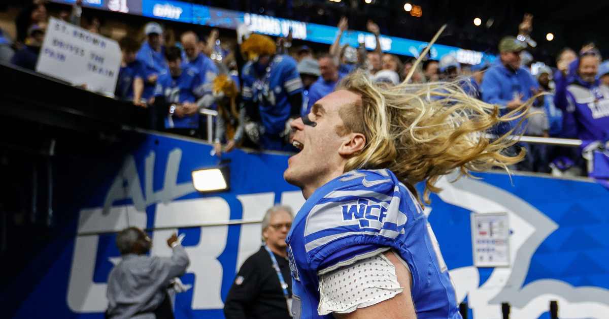 Lions News: Alex Anzalone left game vs. Buccaneers with concussion