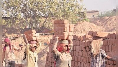 Fast-track framing of rules under new labour codes, Centre tells states