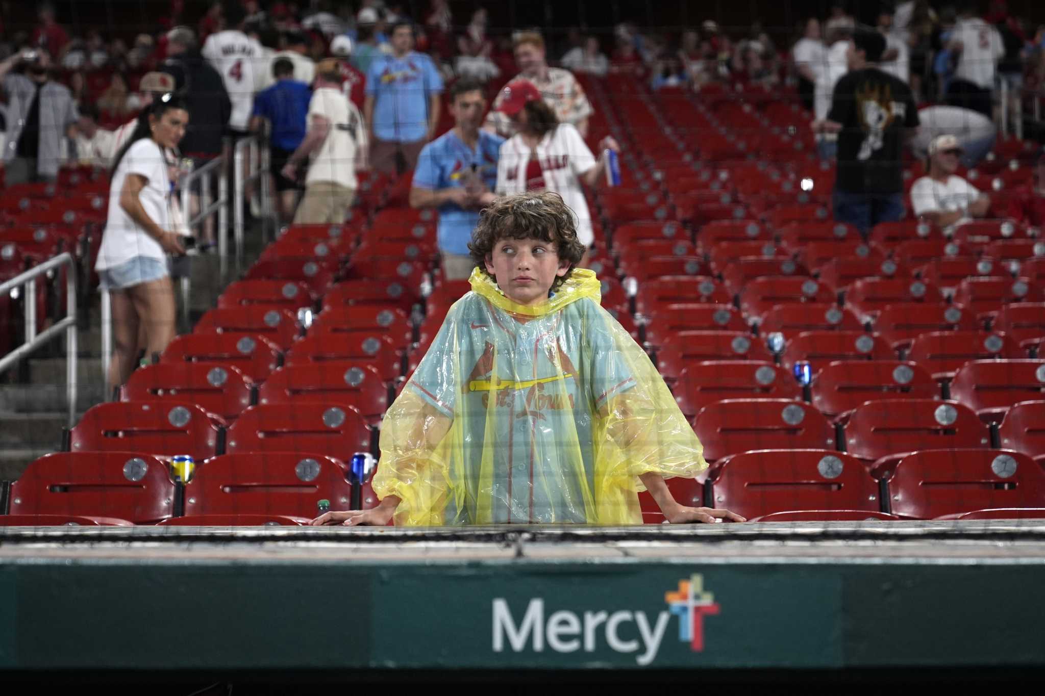 Cardinals-Orioles suspended in 6th inning due to rain, will be completed Wednesday