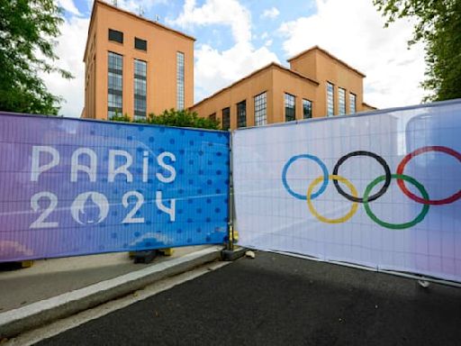 JO 2024: comment le spectre du Covid-19 perturbe le début des Jeux olympiques de Paris