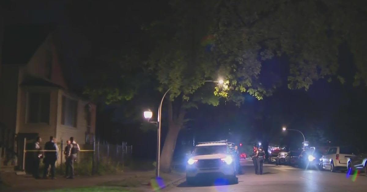 Man, 53, killed, 2 others hurt after shooting inside Chicago South Side Residence