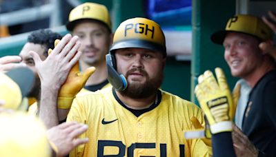 Pirates cut Rowdy Tellez, insist pending bonus wasn't reason