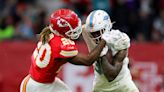 Miami Dolphins at Kansas City Chiefs: Predictions, picks and odds for NFL wild card game