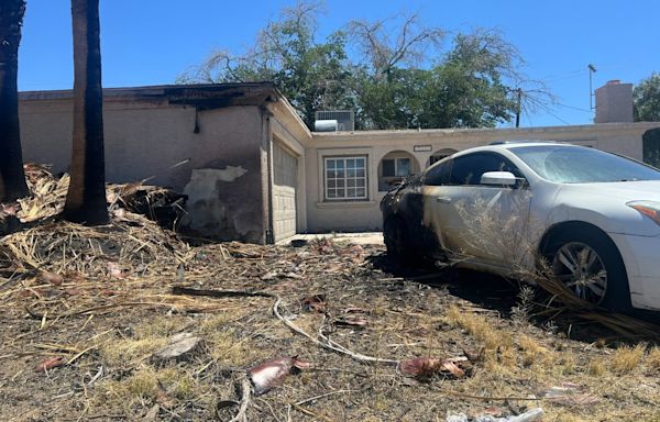 Fire spreads to 3 houses in central Las Vegas valley neighborhood