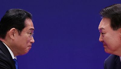 Japan's departing Kishida sends signal to successor with South Korea summit