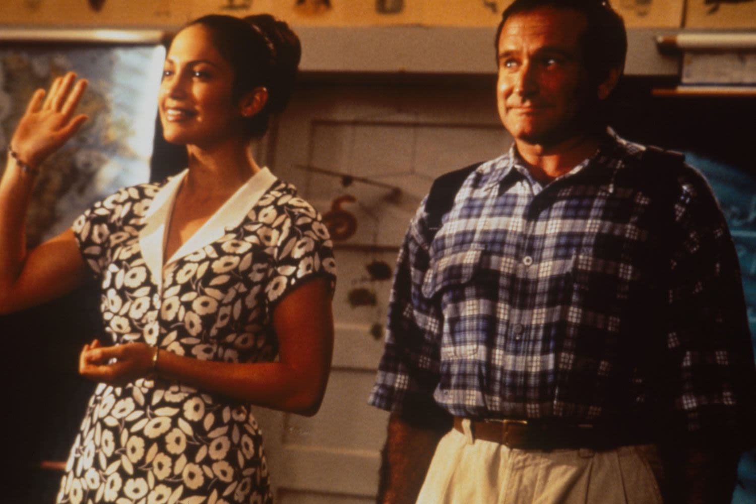 Jennifer Lopez remembers Robin Williams on anniversary of his death