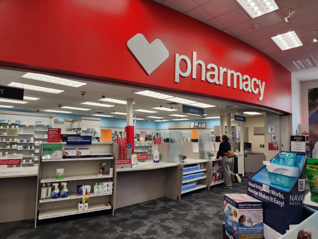 Federal regulator: Pharmacy middlemen appear to be raising prices, hurting patients