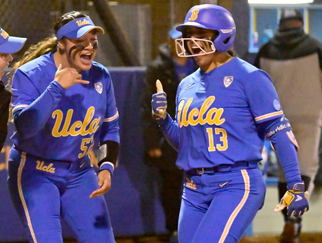 UCLA softball downs Georgia to advance to Women’s College World Series