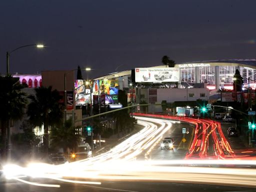 Opinion: Inglewood's people mover is at risk. It should be built