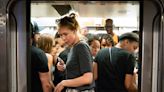 Las camisas del metro contra el acoso son la prueba de lo mal que están las cosas