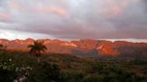 Wildfire razes pinelands near top Cuba tourist town of Viñales