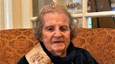 Lillian Etkind makes it to her 103rd birthday, 103 cards in hand, and then bids farewell