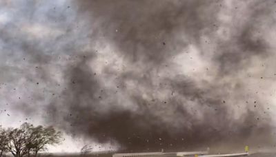 Nebraska | Impactante tornado genera destrozos y preocupación