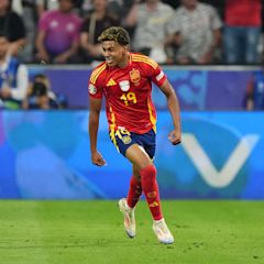Spain's 16-year-old Lamine Yamal becomes youngest scorer in Euro history with amazing goal vs. France