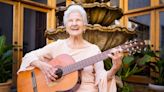 Cómo Angela Alvarez consiguió a sus 95 años una nominación al Latin Grammy al mejor artista nuevo