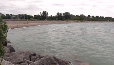 Locals call for lifeguards as Kincardine increases beach safety