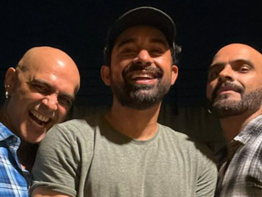 Roadies Reunion: Rannvijay Singha drops happy pictures as he reunites with Raghu Ram and Rajiv Lakshman in Goa | - Times of India