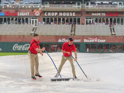 Cardinals-Braves game is postponed because of rain, doubleheader planned for Saturday