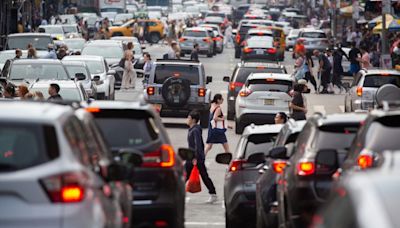 NY Gov Hochul delays controversial NYC congestion pricing plan ‘indefinitely’ | CNN Business