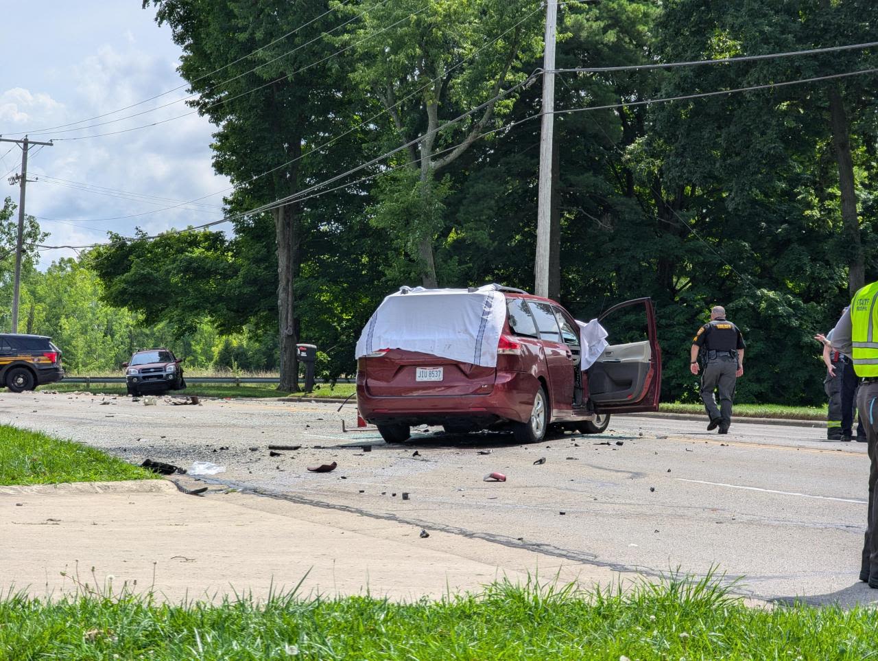 3-vehicle crash in Springfield involving township ambulance turns fatal