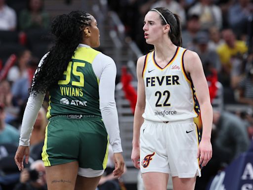 WATCH: Caitlin Clark's third technical foul puts her closer to automatic suspension