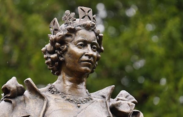 New Queen Elizabeth Statue Revealed, But Not Everyone Is Happy About It