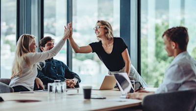 Five Steps To Strengthening Peer Relationships In The Workplace