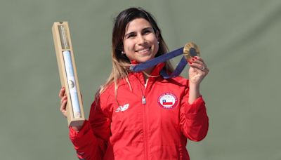 Francisca Crovetto Chadid hace historia como la primera mujer chilena en ganar una medalla de oro olímpica, luego de consagrarse campeona de tiro skeet femenino en París 2024