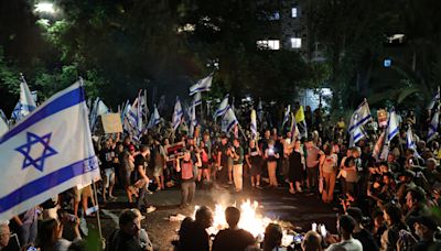 Manifestantes convocan protestas por todo Israel por los nueve meses de guerra en Gaza