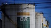 Petrobras baja los precios de la gasolina en las refinerías brasileñas