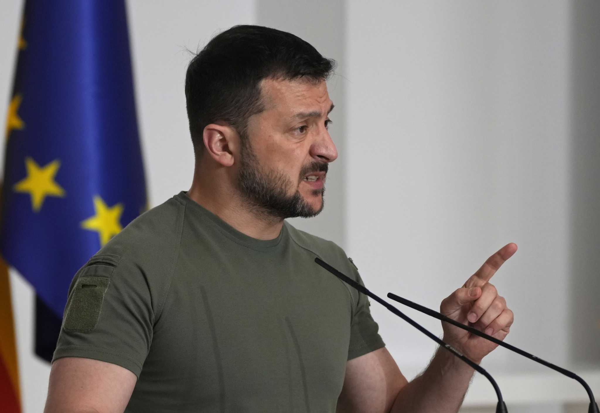 Ukraine's Zelenskyy gets more air defense missiles from Spain to fight deadly Russian glide bombs