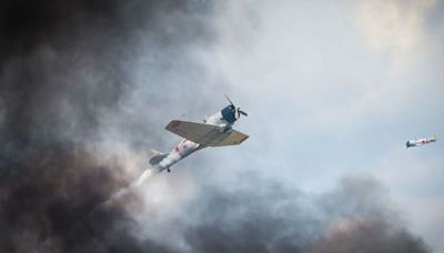 50th anniversary Dayton Air Show opens with crowds, heat, aerial adventures