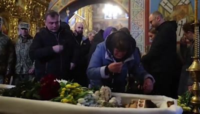 Kiev se despide del activista Petrychenko muerto en combate en Donetsk