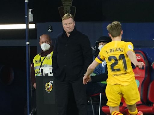 Koeman advierte sobre Frenkie: “Juega asustado”