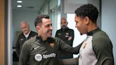 Xavi: "La idea no era que Vitor Roque llegara en diciembre"