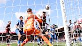 Marcos Senesi abrió la goleada de Bournemouth ante Brighton