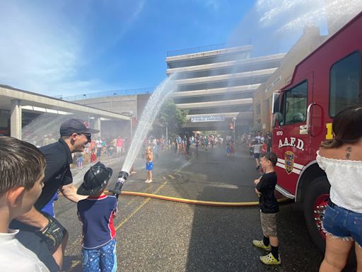 Spray a fire hose, cool off on July 4 at downtown Ann Arbor spray park