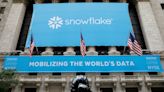 Snowflake expects strong Q2 as AI push boosts demand for cloud services