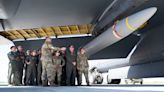 Hypersonic missile fired from US bomber