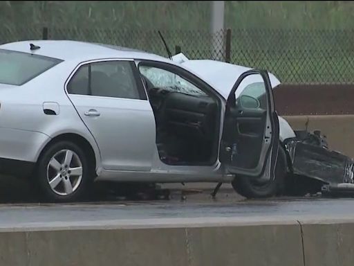 Deadly crash on Kennedy Expressway stalls traffic near O'Hare